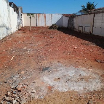 land_lot em Rua João Ângelo Schiavinato, Segismundo Pereira - Uberlândia - MG