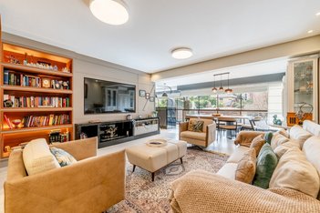 apartment em Rua Pedro Ivo, Mont Serrat - Porto Alegre - RS