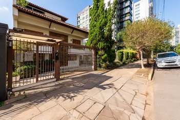 house em Alameda Emílio de Menezes, Três Figueiras - Porto Alegre - RS