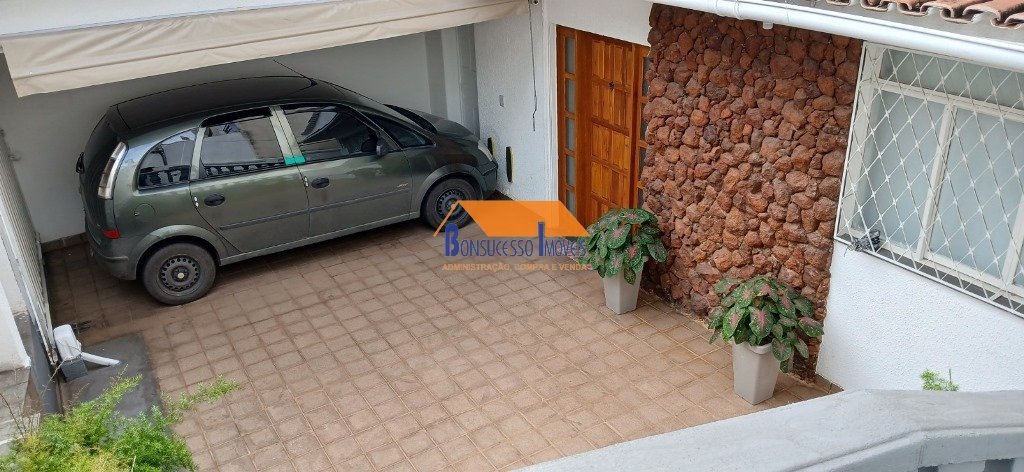 Casa com 4 quartos — Sagrada Família, Belo Horizonte