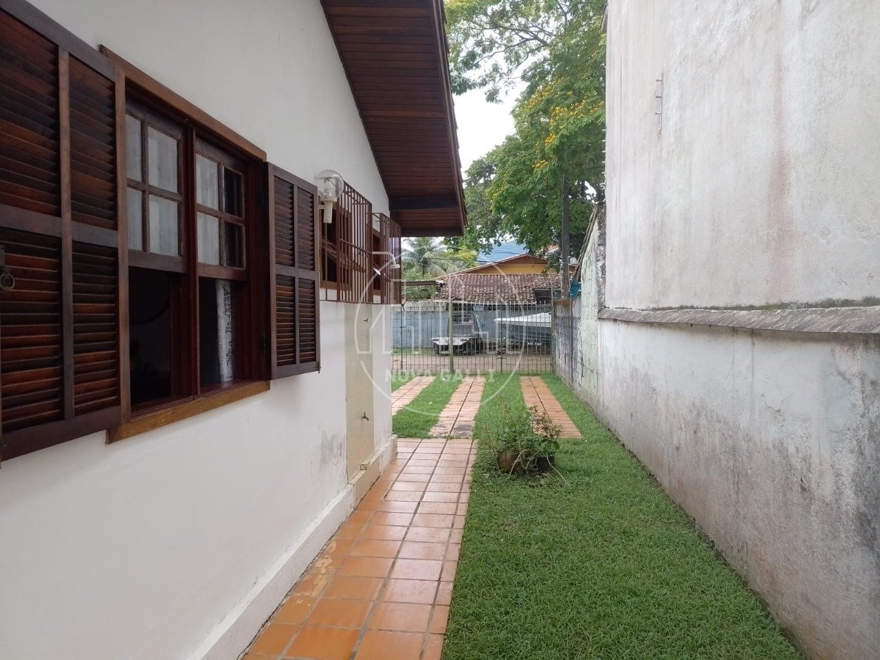 ab768158-9c84-4d83-a10a-07e3062d3a2d