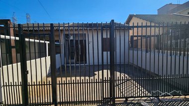 house em Avenida Capitão Garibaldi Pinto dos Santos, Parque Granja Esperança - Cachoeirinha - RS