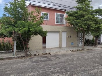 house em Rua Domingos Bonifácio, Carlito Pamplona - Fortaleza - CE