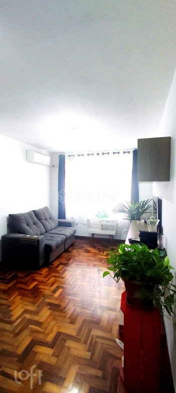 apartment em Rua Eurico Lara, Medianeira - Porto Alegre - RS