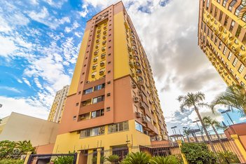 apartment em Dom Cláudio José Gonçalves Ponce de Leão, Vila Ipiranga - Porto Alegre - RS