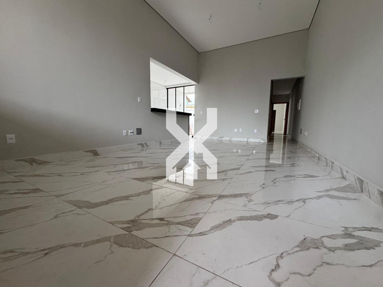 Casa com 3 quartos — Santa Mônica, Belo Horizonte
