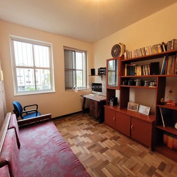 apartment em Rua Itacolomi, Passo da Areia - Porto Alegre - RS