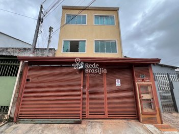 commercial_property em QNL 16 Conjunto B, Taguatinga Centro (Taguatinga) - Brasília - DF