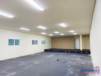 commercial_building em Chico Ferreira, Vila Formosa - Jacareí - SP