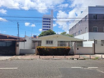house em Rua Governador José Gomes da Silva, Tambauzinho - João Pessoa - PB