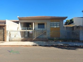house em Rua Valdir Santin, Centro - Nova Londrina - PR