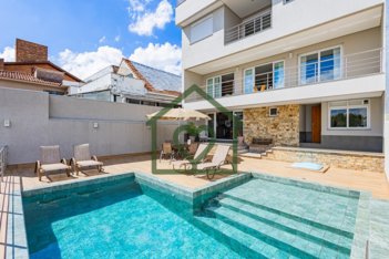 house em Avenida General Barreto Viana, Chácara das Pedras - Porto Alegre - RS