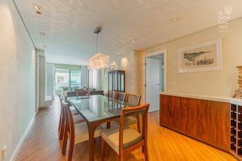 apartment em Rua Petit Carneiro, Água Verde - Curitiba - PR