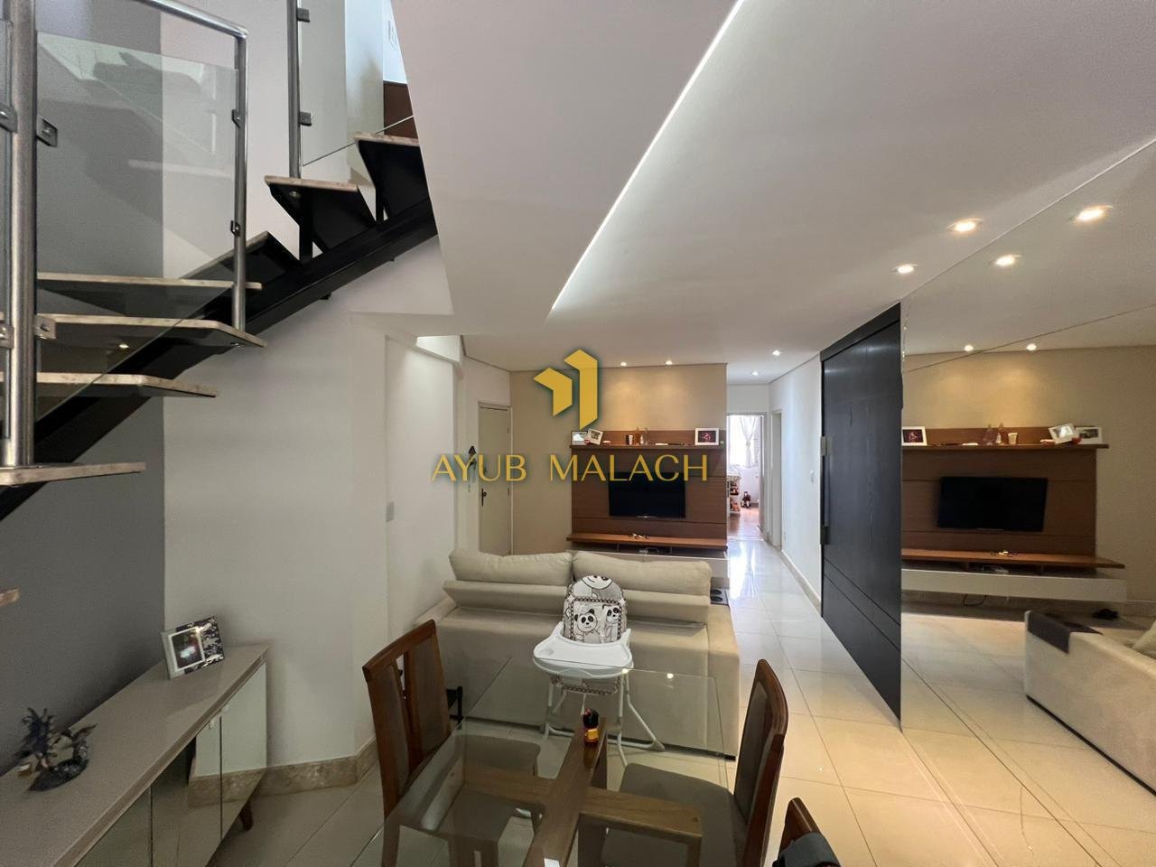 Cobertura com 4 quartos — Buritis, Belo Horizonte