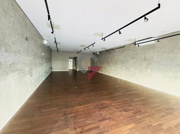 office em Rua Conselheiro Moreira de Barros, Centro - Taubaté - SP