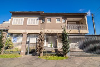 house em Ari Marinho, Higienópolis - Porto Alegre - RS