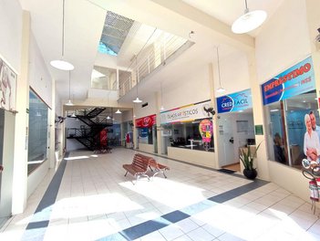 business em Rua Doutor Cândido Ferreira, Centro - Valinhos - SP