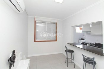 apartment em Rua Tenente Ary Tarrago, Jardim Itu - Porto Alegre - RS