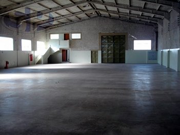 industrial em Rua Santa Cruz, Ribeirão dos Porcos - Atibaia - SP