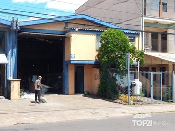 industrial em Oliveira Lopes, Sarandi - Porto Alegre - RS