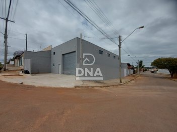 industrial em Rua Gregôrio Pedro Garcia, Jardim Itamarati - Botucatu - SP