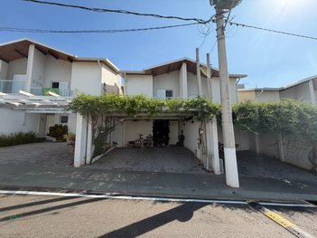 house em Rua Antonio Ferragut, Pinheirinho - Vinhedo - SP