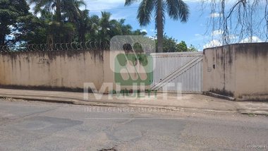 land_lot em Rua Márcio Ribeiro da Silva, Chácaras Tubalina e Quartel - Uberlândia - MG
