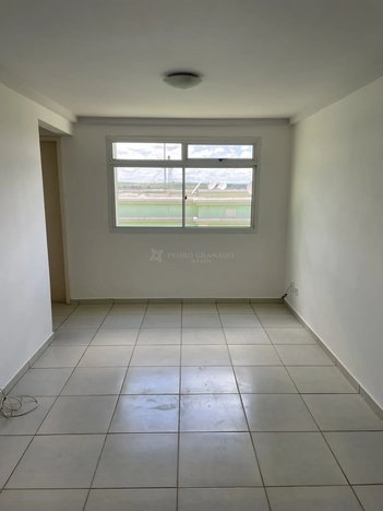 apartment em Rua Pioneiro João Perin, Parque Tarumã - Maringá - PR