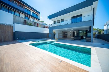 house em Estrada Fazendinha, Pousada dos Bandeirantes - Carapicuíba - SP