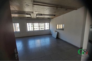 office em Avenida Ibijaú, Indianópolis - São Paulo - SP