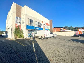 office em Rua Gustavo Zimmermann, Itoupava Central - Blumenau - SC