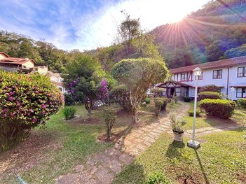 apartment em Avenida dos Amores, Nogueira - Petrópolis - RJ