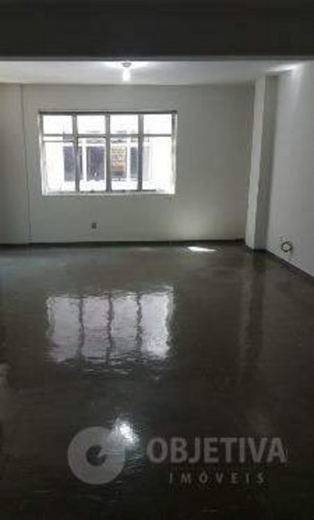 office em Rua Cruzeiro dos Peixotos, Centro - Uberlândia - MG