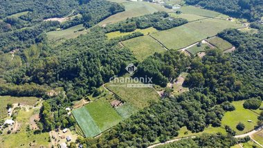 commercial_building em Rua Lagoa Bela, Flores da Cunha - Flores da Cunha - RS