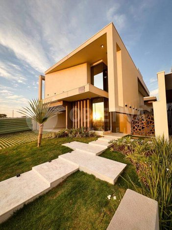 house em Rua Avenida Arrabio, Jardim Sul - Uberlândia - MG