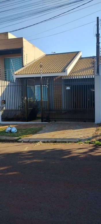 house em Rua Pioneiro Domingos Errerias Ernandes, Jardim Fregadolli - Maringá - PR