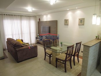 house em Avenida Estevan Corbani, Jardim Santa Maria - Jacareí - SP