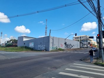 industrial em Rua João Dembinski, Cidade Industrial - Curitiba - PR