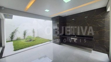 house em Rua Pratinha, Laranjeiras - Uberlândia - MG