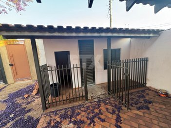 house em Rua Dona Zulmira, Tiradentes - Campo Grande - MS