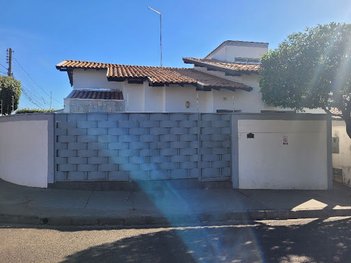 house em Rua João Eugênio Barbosa, Nossa Senhora Aparecida - Votuporanga - SP
