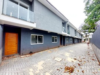 house em Rua Sebastião Wolf, Nonoai - Porto Alegre - RS