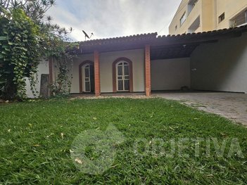 house em Avenida José Zacharias Junqueira, Saraiva - Uberlândia - MG