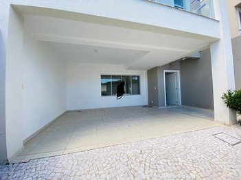 house em Rua Cruz e Sousa, Praia dos Amores - Balneário Camboriú - SC