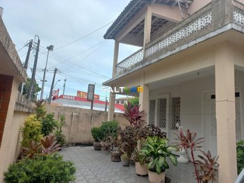house em Avenida 13 de Maio, Fátima - Fortaleza - CE
