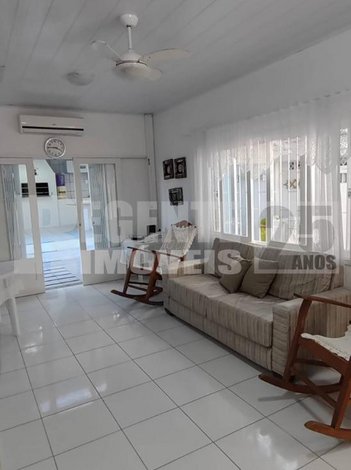 house em da Amizade, Cachoeira do Bom Jesus - Florianópolis - SC