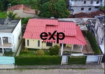 house em Rua Maestro Barrinha, Valença - Valença - BA