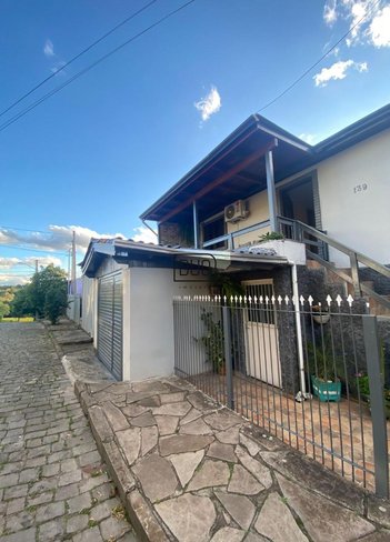 house em Rua José Euclides Martins dos Santos, Século XX - Caxias do Sul - RS