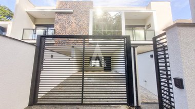 house em Rua Carlos Eberhardt, Santo Antônio - Joinville - SC