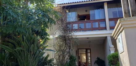 house em Avenida Eduardo Prado, Cavalhada - Porto Alegre - RS